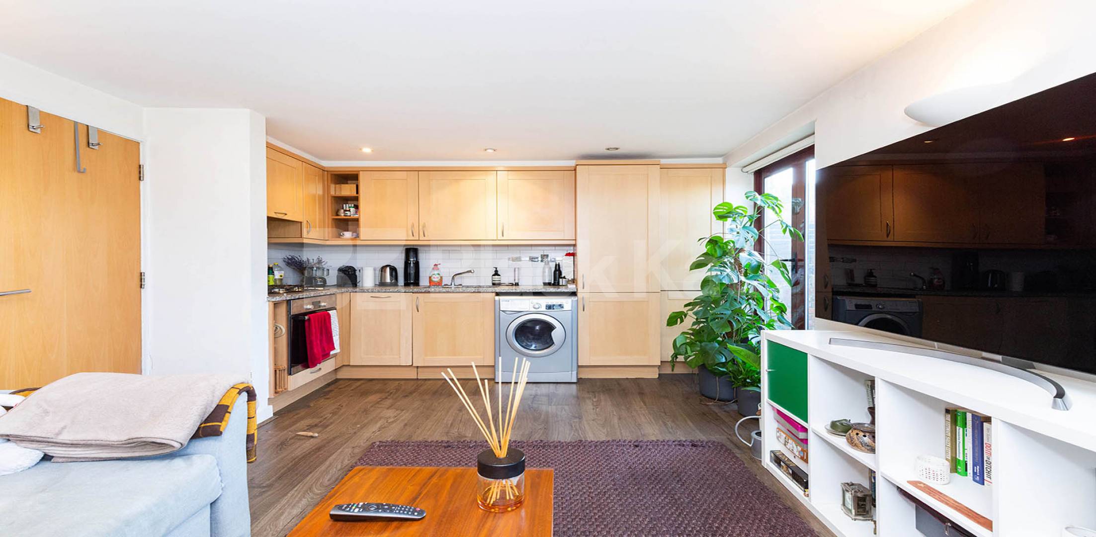 			1 Bedroom, 1 bath, 1 reception Flat			 Barnsbury Grove, Islington - Barnsbury